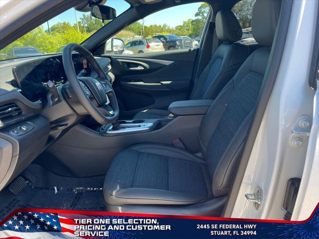 new 2025 Buick Envista car, priced at $26,098