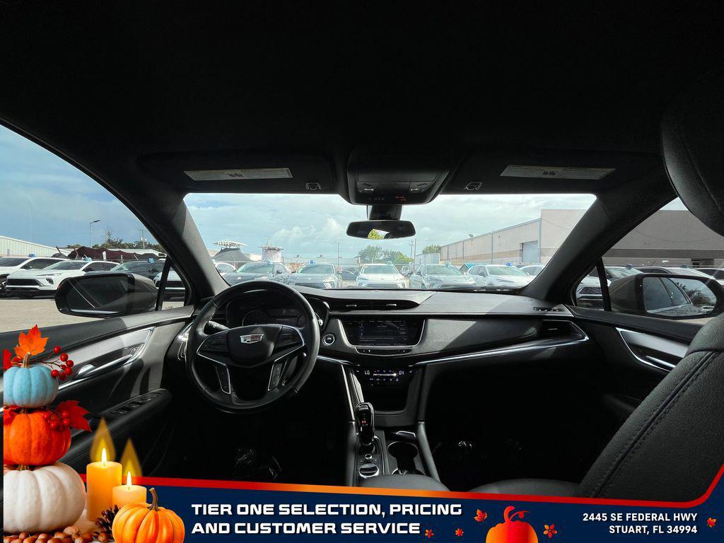 used 2023 Cadillac XT5 car, priced at $23,455
