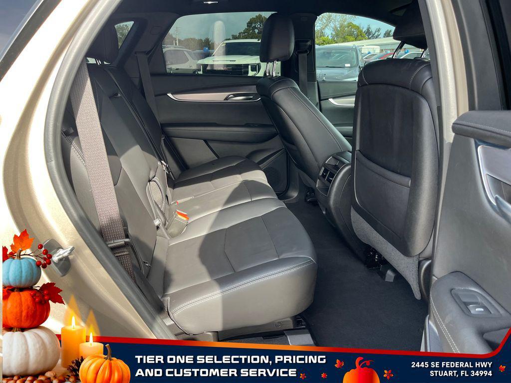 used 2023 Cadillac XT5 car, priced at $23,455