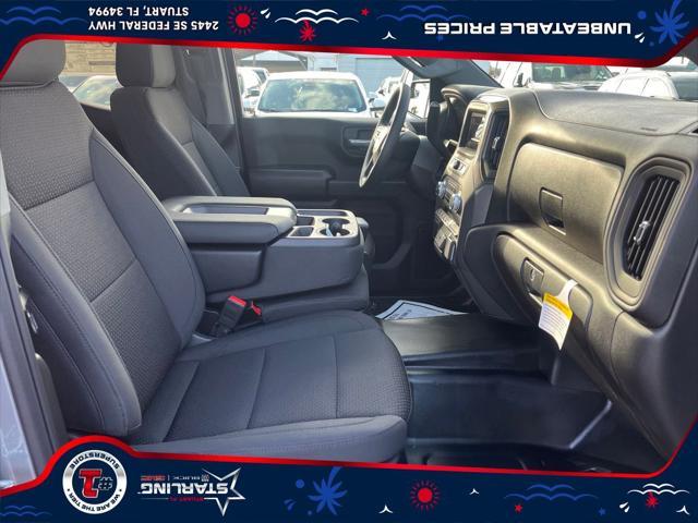 new 2025 GMC Sierra 1500 car, priced at $40,254