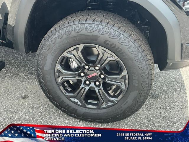 new 2025 GMC Canyon car, priced at $39,417