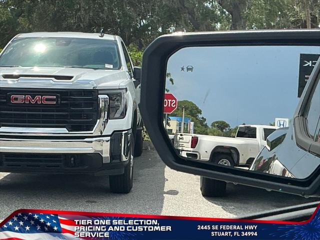 new 2025 GMC Canyon car, priced at $39,417