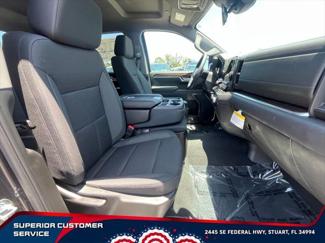 new 2025 GMC Sierra 1500 car, priced at $45,279