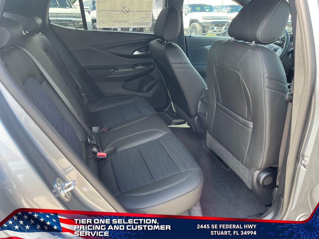 new 2025 Buick Envista car, priced at $24,625