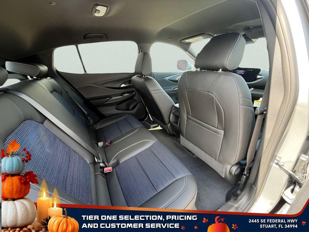 new 2025 Buick Envista car, priced at $24,625