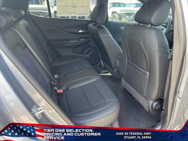 new 2025 Buick Envista car, priced at $27,174