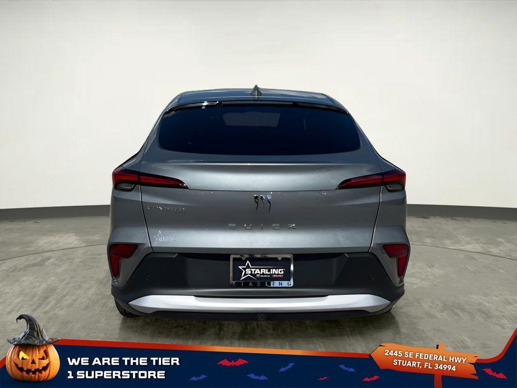 new 2025 Buick Envista car, priced at $24,625
