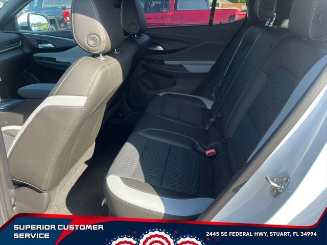 new 2025 Buick Envista car, priced at $25,800