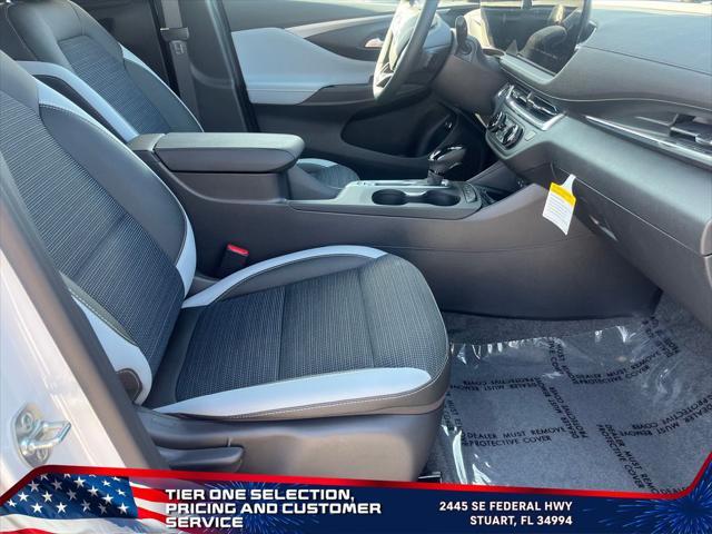 new 2025 Buick Envista car, priced at $25,800