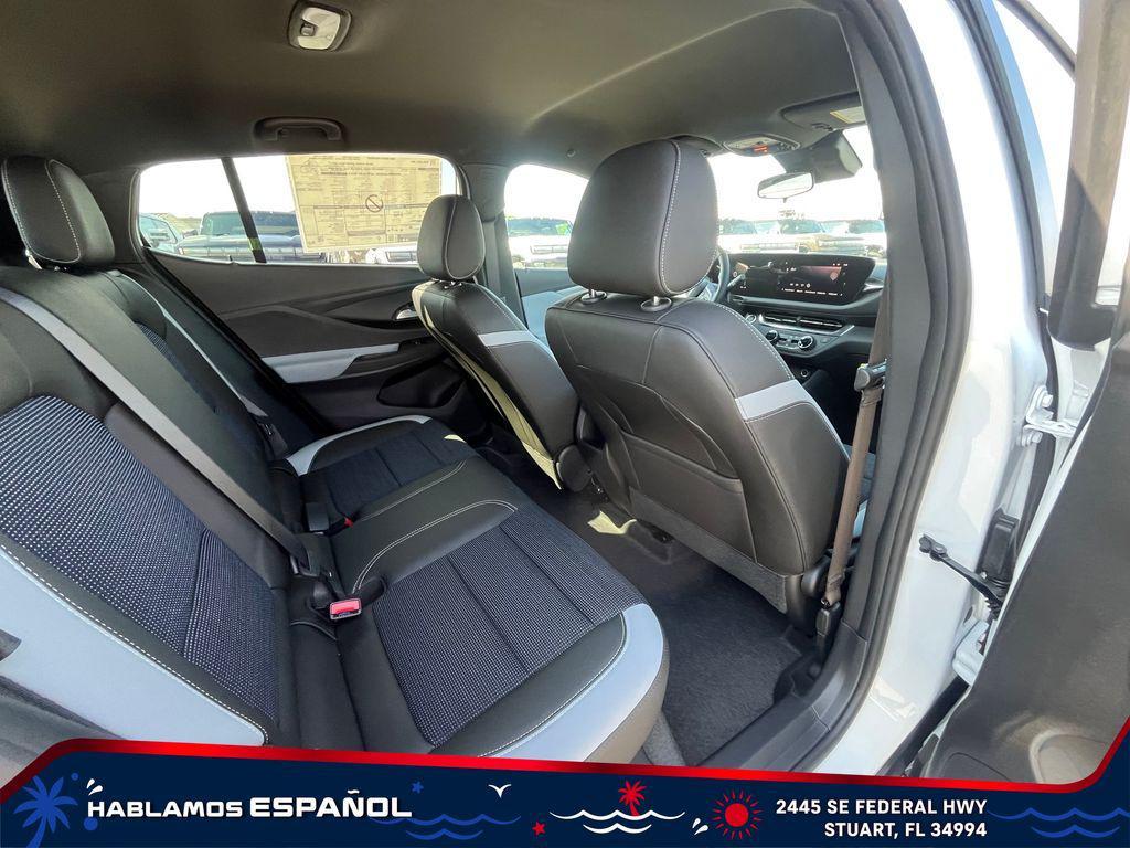 new 2025 Buick Envista car, priced at $23,230