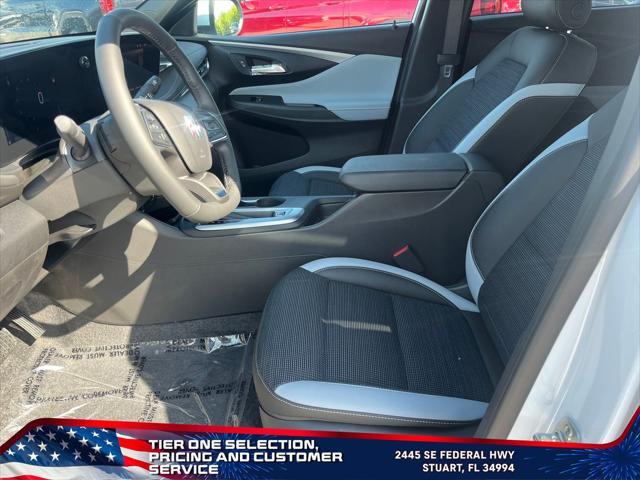 new 2025 Buick Envista car, priced at $25,800