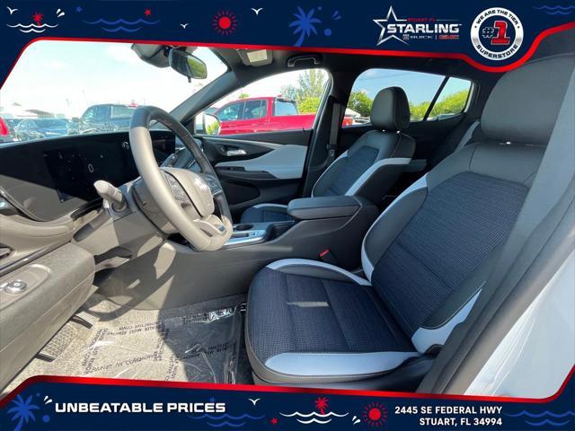 new 2025 Buick Envista car, priced at $25,800