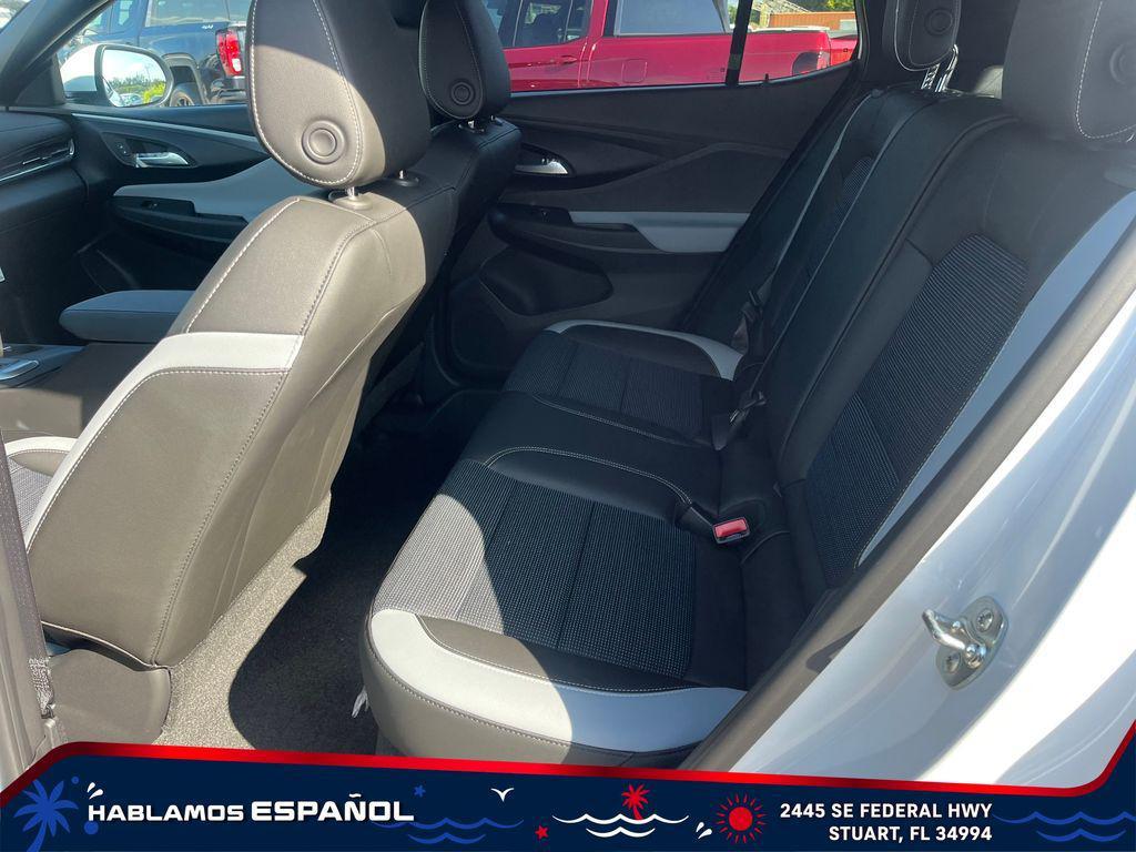 new 2025 Buick Envista car, priced at $23,230