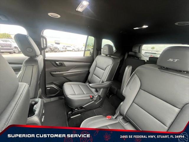 new 2025 Buick Enclave car, priced at $50,005