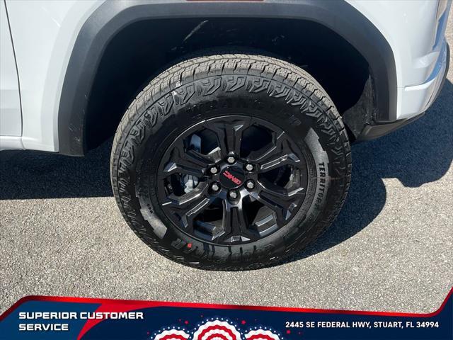 new 2025 GMC Canyon car, priced at $40,071