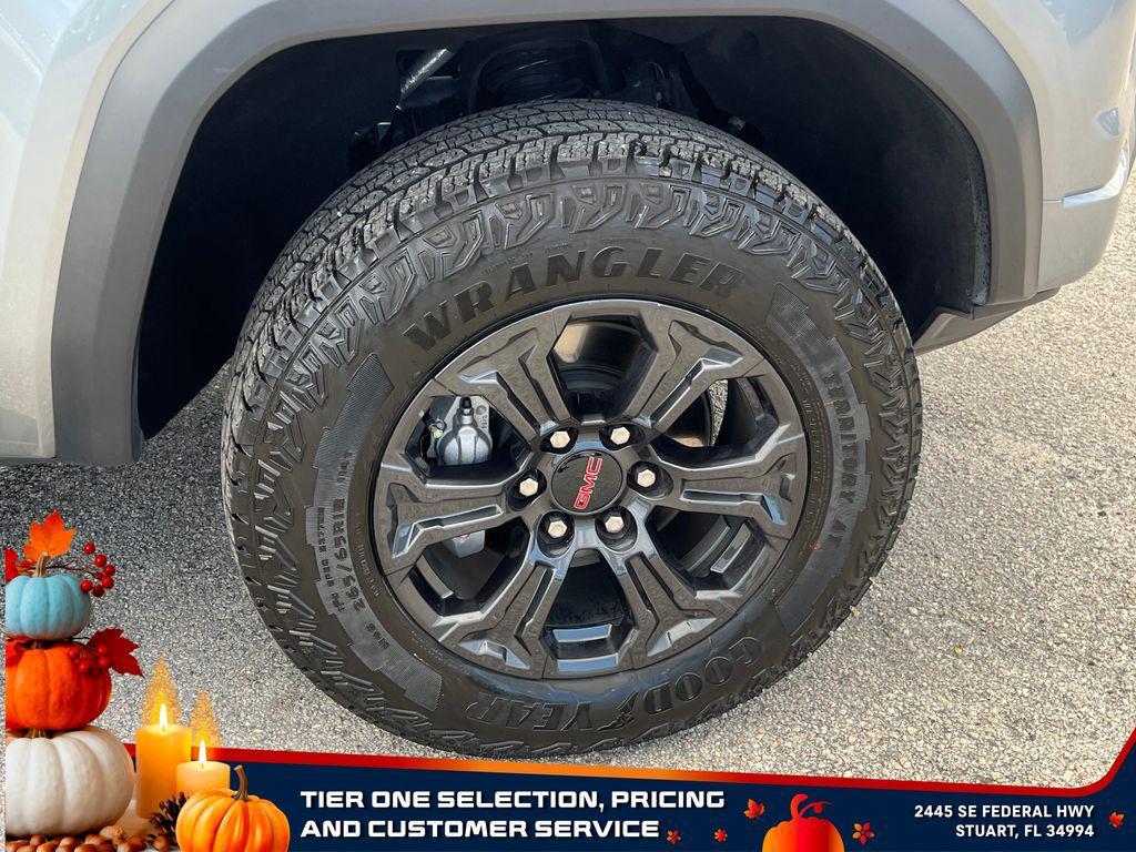 used 2025 GMC Canyon car, priced at $33,982