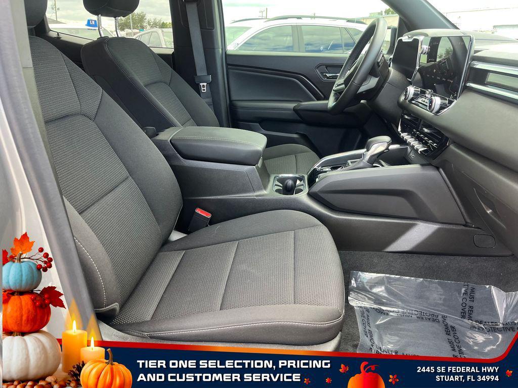 used 2025 GMC Canyon car, priced at $33,982