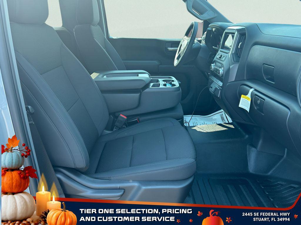 new 2025 GMC Sierra 1500 car, priced at $33,868