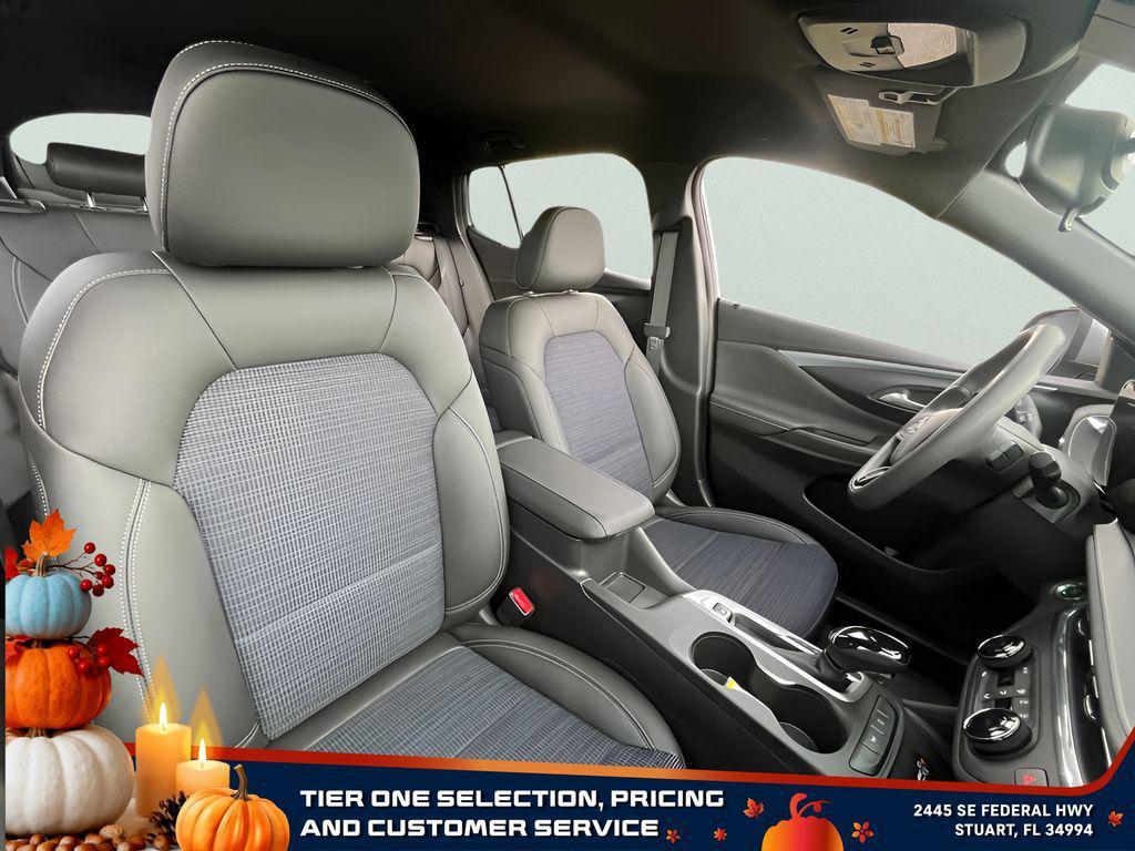 new 2025 Buick Envista car, priced at $23,880