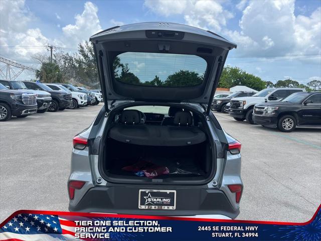 new 2025 Buick Envista car, priced at $26,924