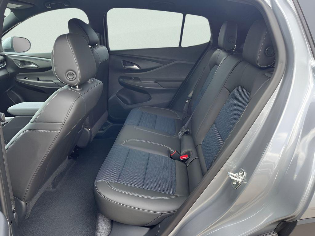 new 2025 Buick Envista car, priced at $24,375