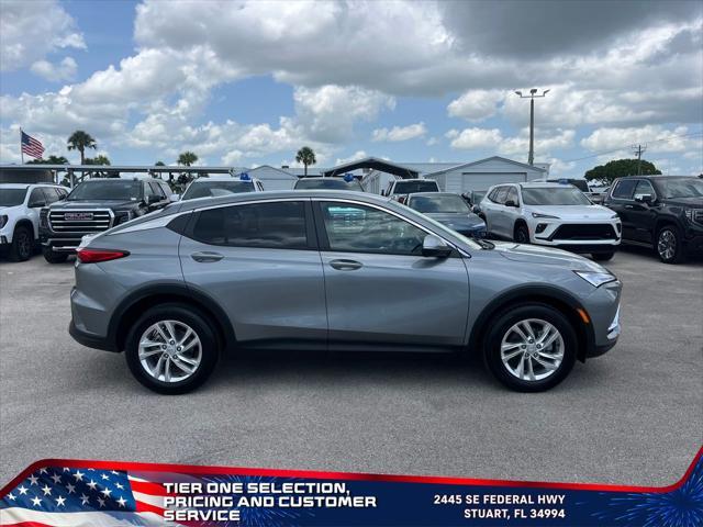 new 2025 Buick Envista car, priced at $26,924