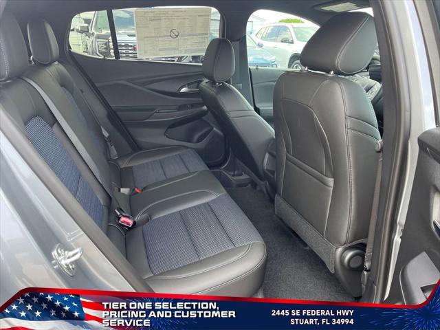 new 2025 Buick Envista car, priced at $26,924