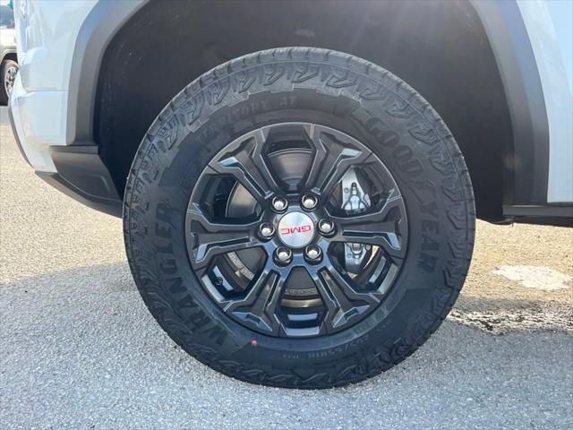 new 2024 GMC Canyon car, priced at $40,317