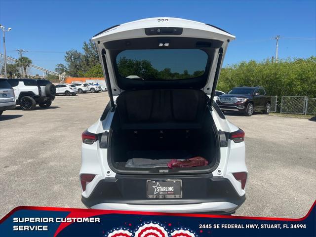 new 2025 Buick Envista car, priced at $26,098
