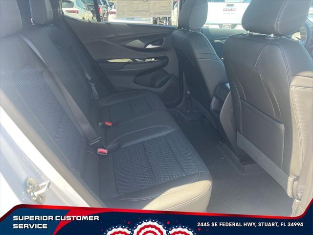 new 2025 Buick Envista car, priced at $26,098