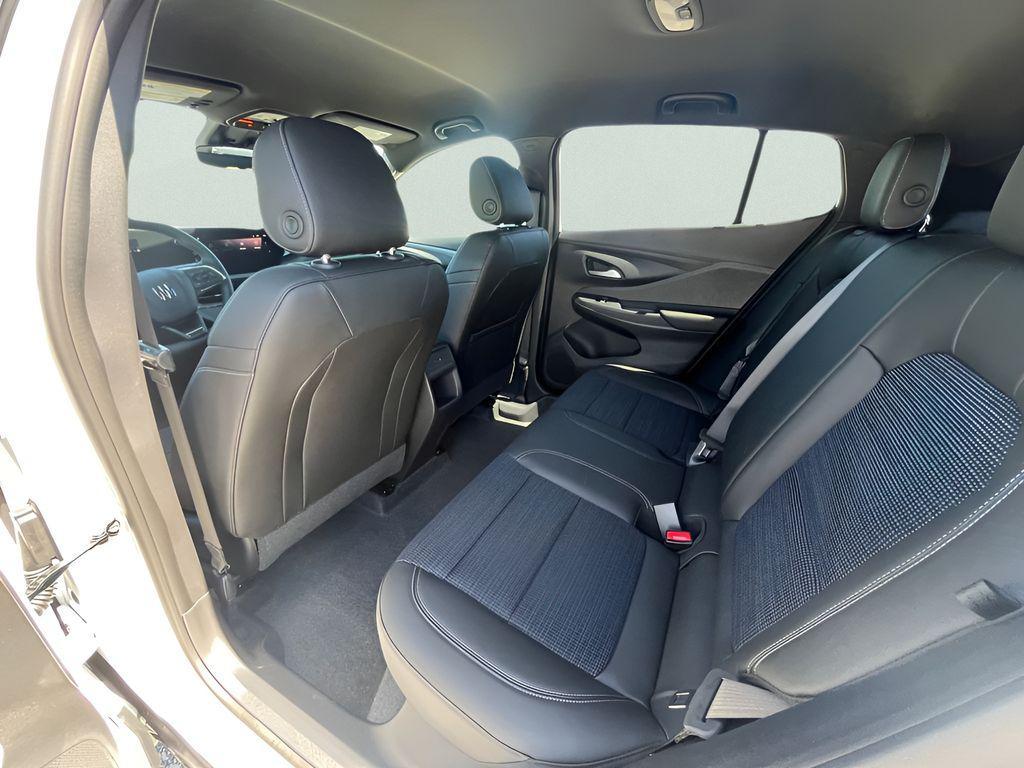 new 2025 Buick Envista car, priced at $23,530