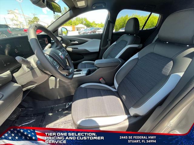 new 2025 Buick Envista car, priced at $26,592