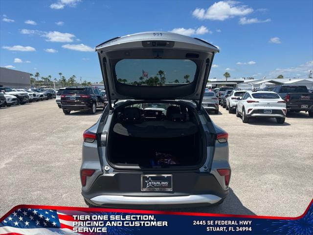 new 2025 Buick Envista car, priced at $26,592