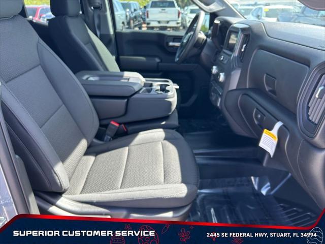 new 2025 GMC Sierra 1500 car, priced at $39,949