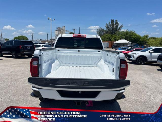 new 2025 GMC Canyon car, priced at $39,732