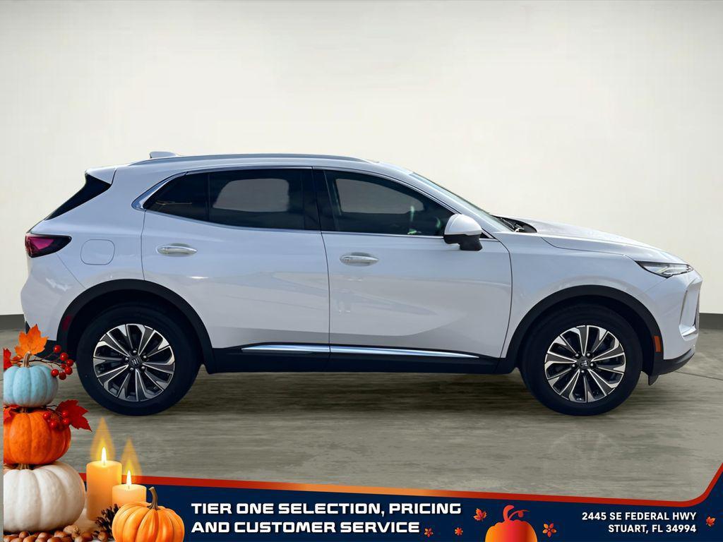 new 2025 Buick Envision car, priced at $33,910