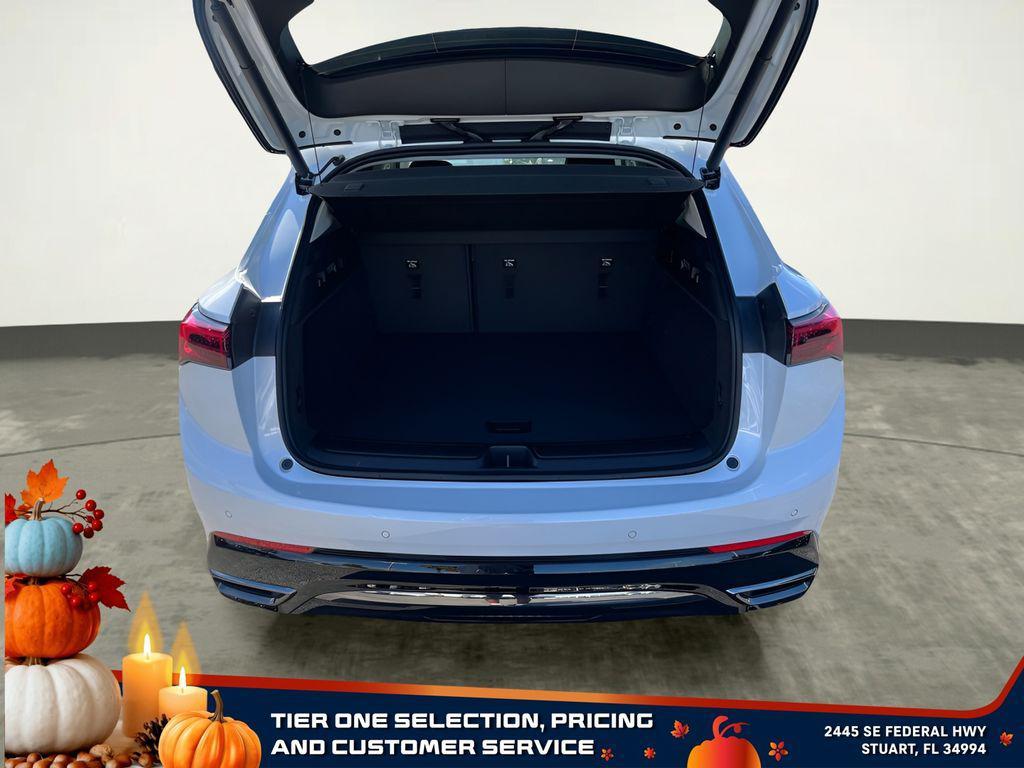 new 2025 Buick Envision car, priced at $38,410