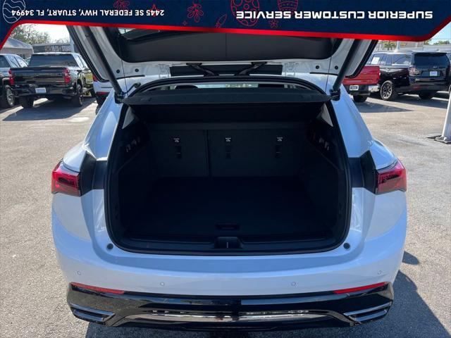 new 2025 Buick Envision car, priced at $40,900
