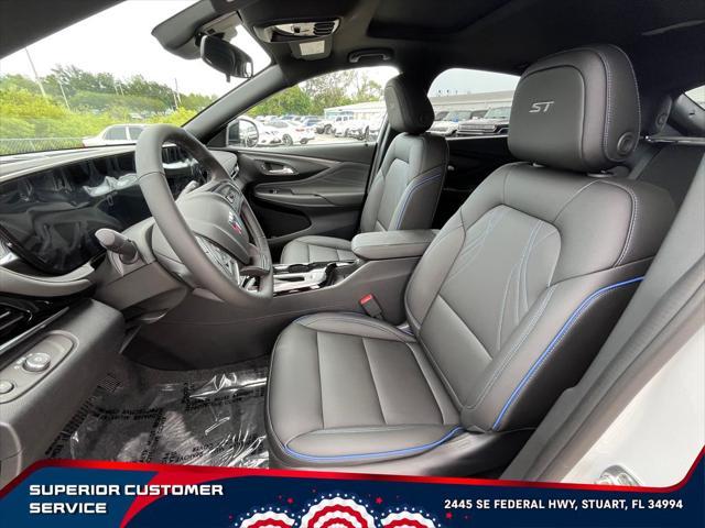 new 2025 Buick Envista car, priced at $29,267