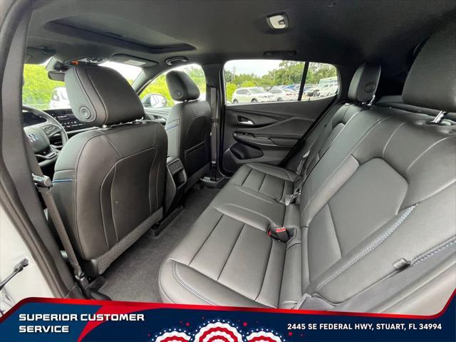 new 2025 Buick Envista car, priced at $29,267