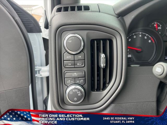 new 2025 GMC Sierra 1500 car, priced at $34,678