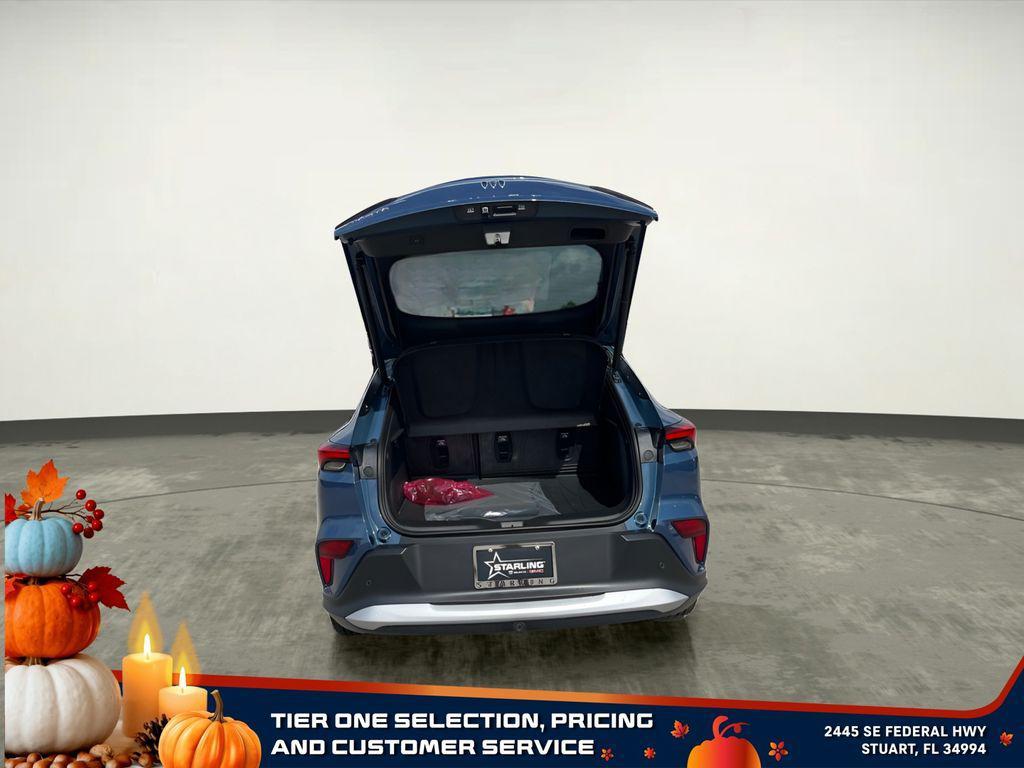 new 2025 Buick Envista car, priced at $24,625