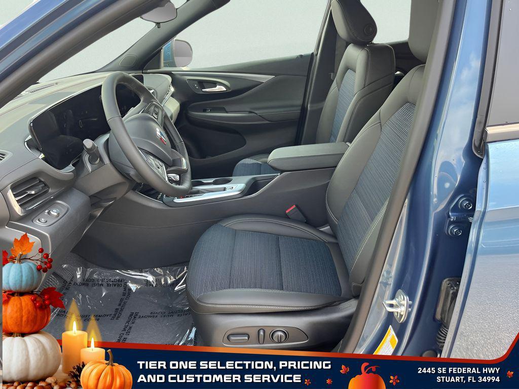 new 2025 Buick Envista car, priced at $24,625