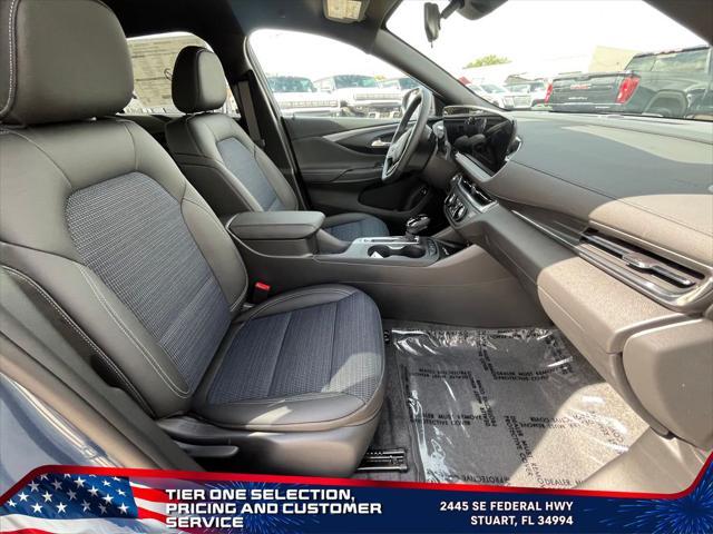 new 2025 Buick Envista car, priced at $27,174