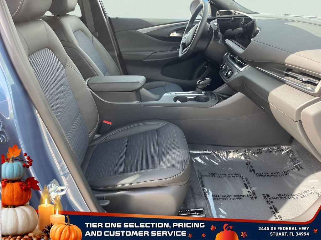 new 2025 Buick Envista car, priced at $24,625