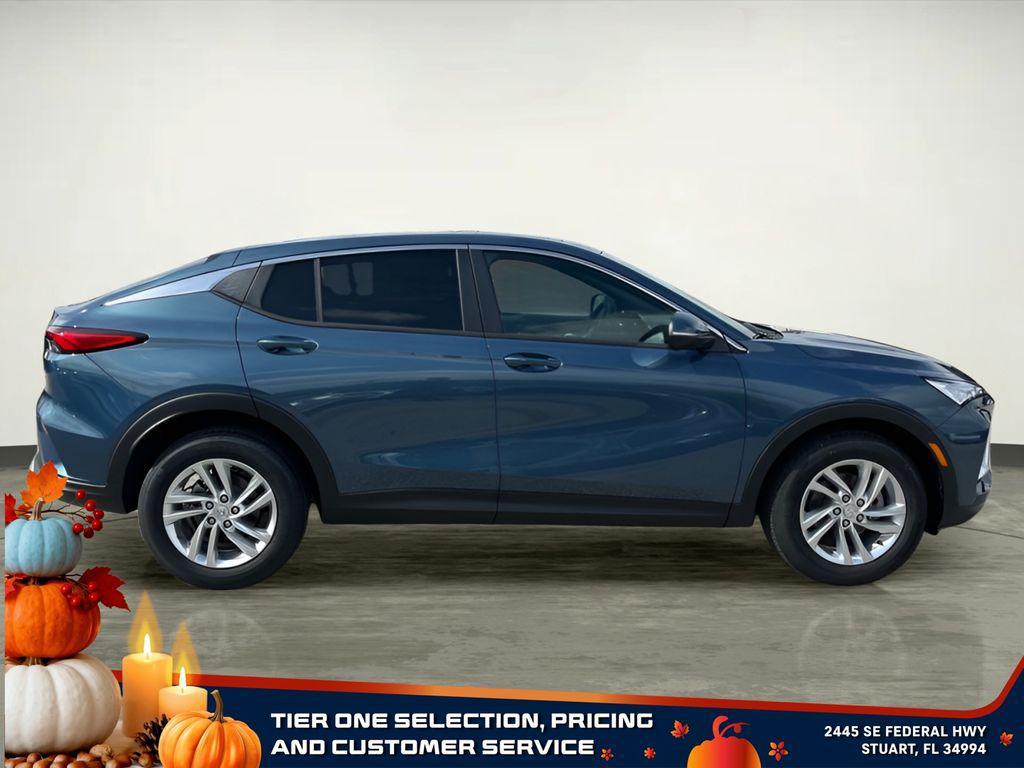 new 2025 Buick Envista car, priced at $24,625