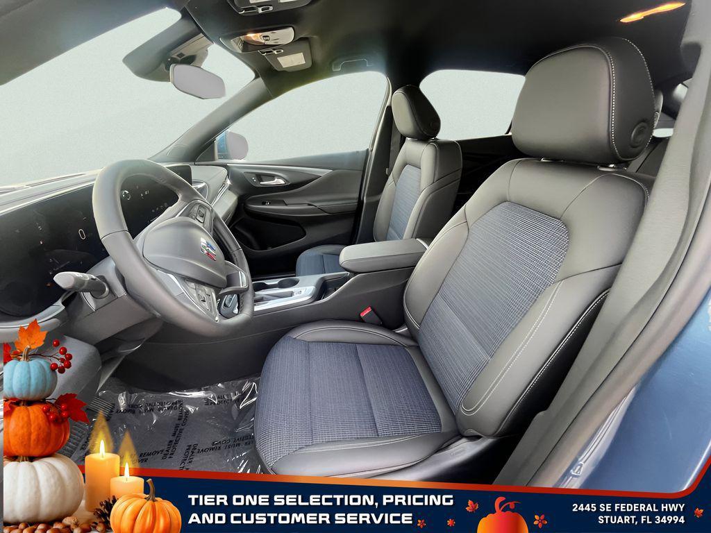 new 2025 Buick Envista car, priced at $24,625