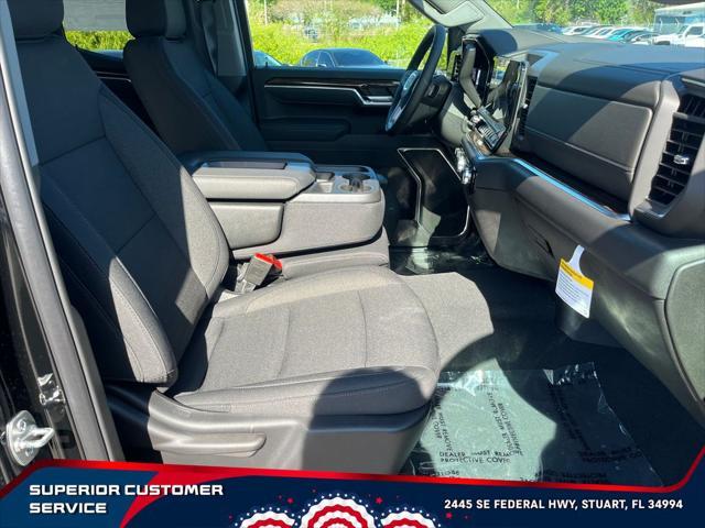 new 2025 GMC Sierra 1500 car, priced at $39,299