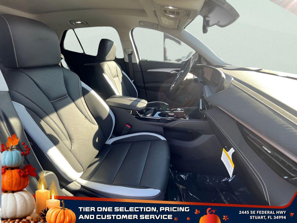 new 2025 Buick Envision car, priced at $38,335