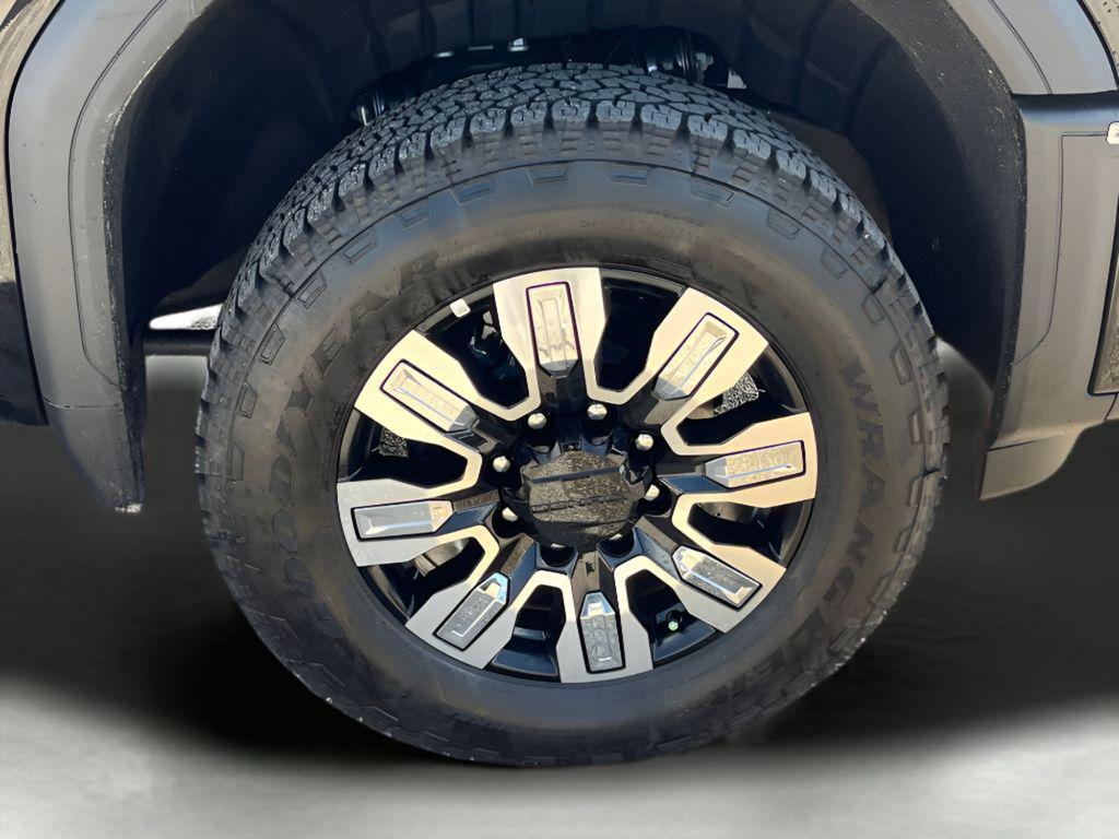 new 2025 GMC Sierra 2500 car, priced at $83,742